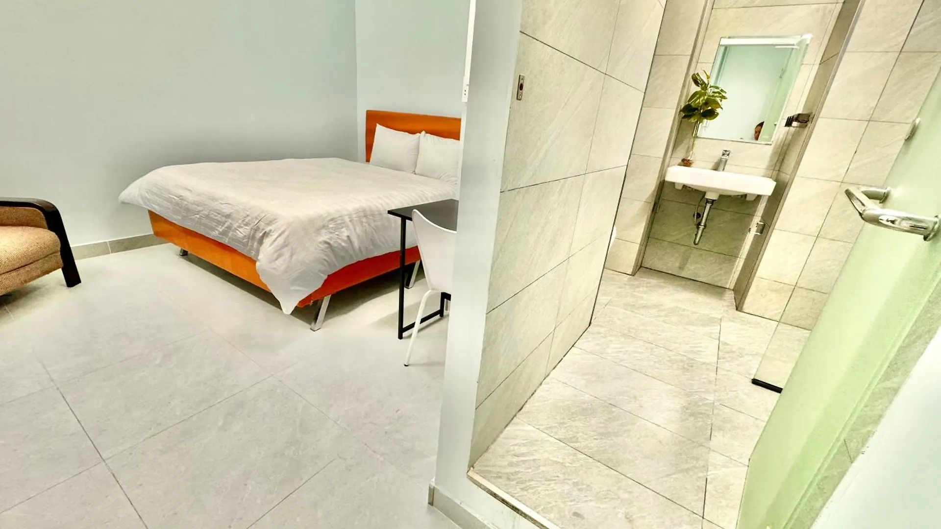 Black And White Dist 1 Ho Chi Minh City Apartment