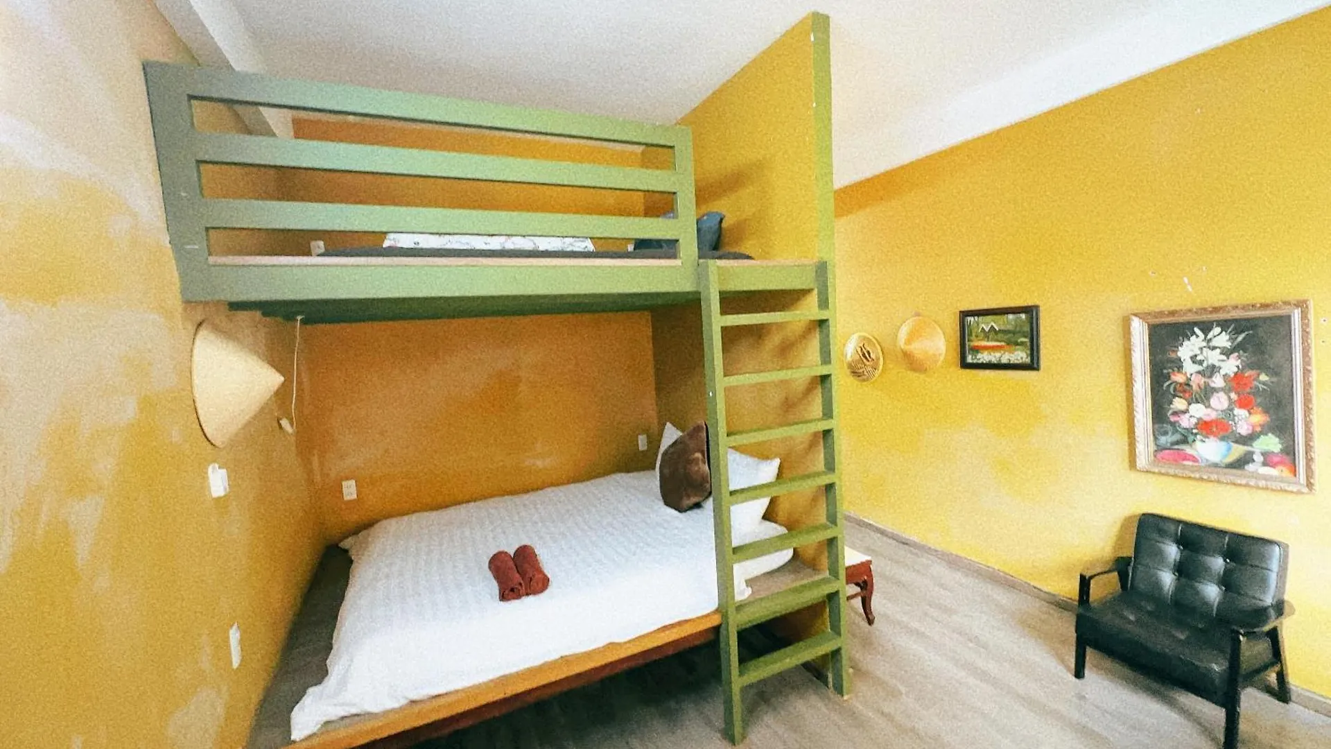 Black And White Dist 1 Ho Chi Minh City Apartment