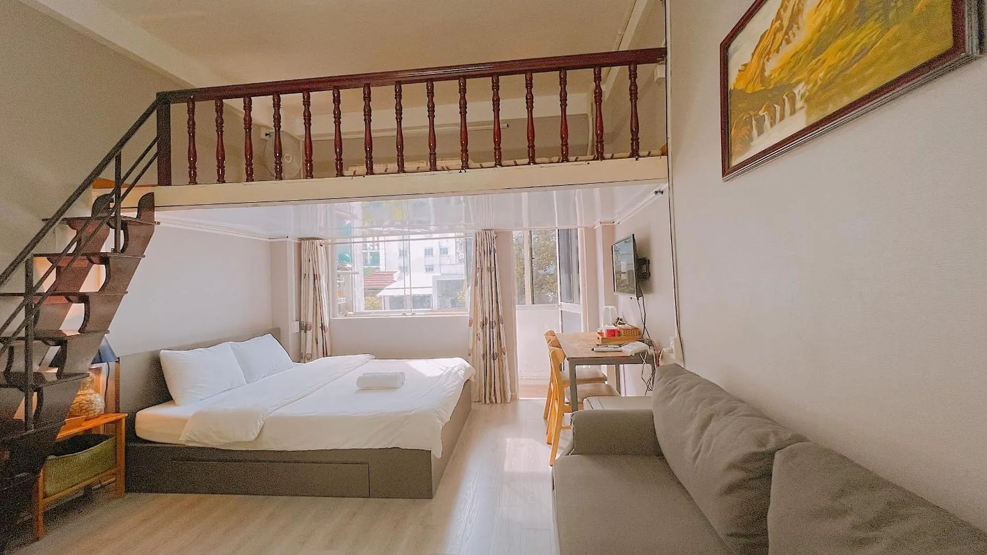 Black And White Dist 1 Ho Chi Minh City Apartment